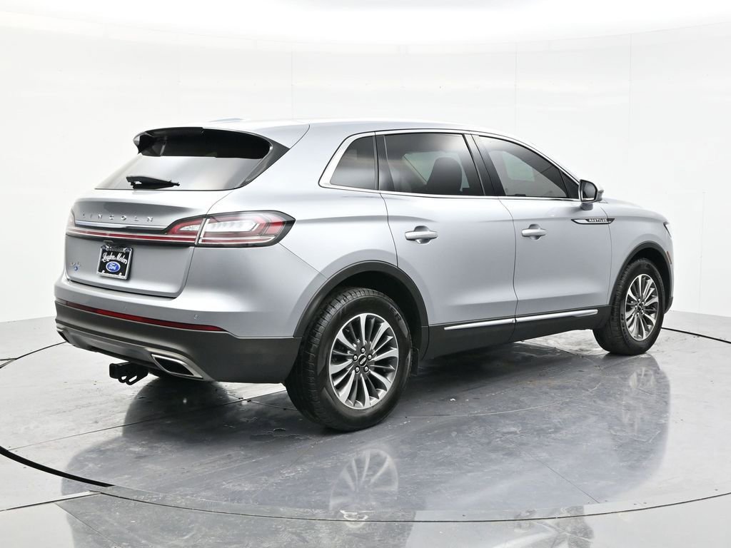 Used 2022 Lincoln Nautilus AWD w/ Premium Package image 5