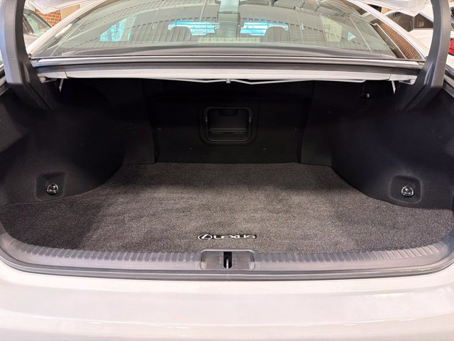 Used 2022 Lexus ES 300h F Sport w/ Accessory Package FWD image 32
