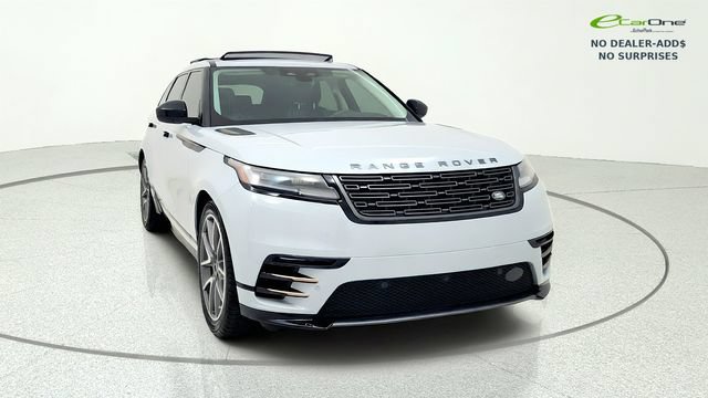Used 2025 Land Rover Range Rover Velar Dynamic SE AWD/4WD image 2