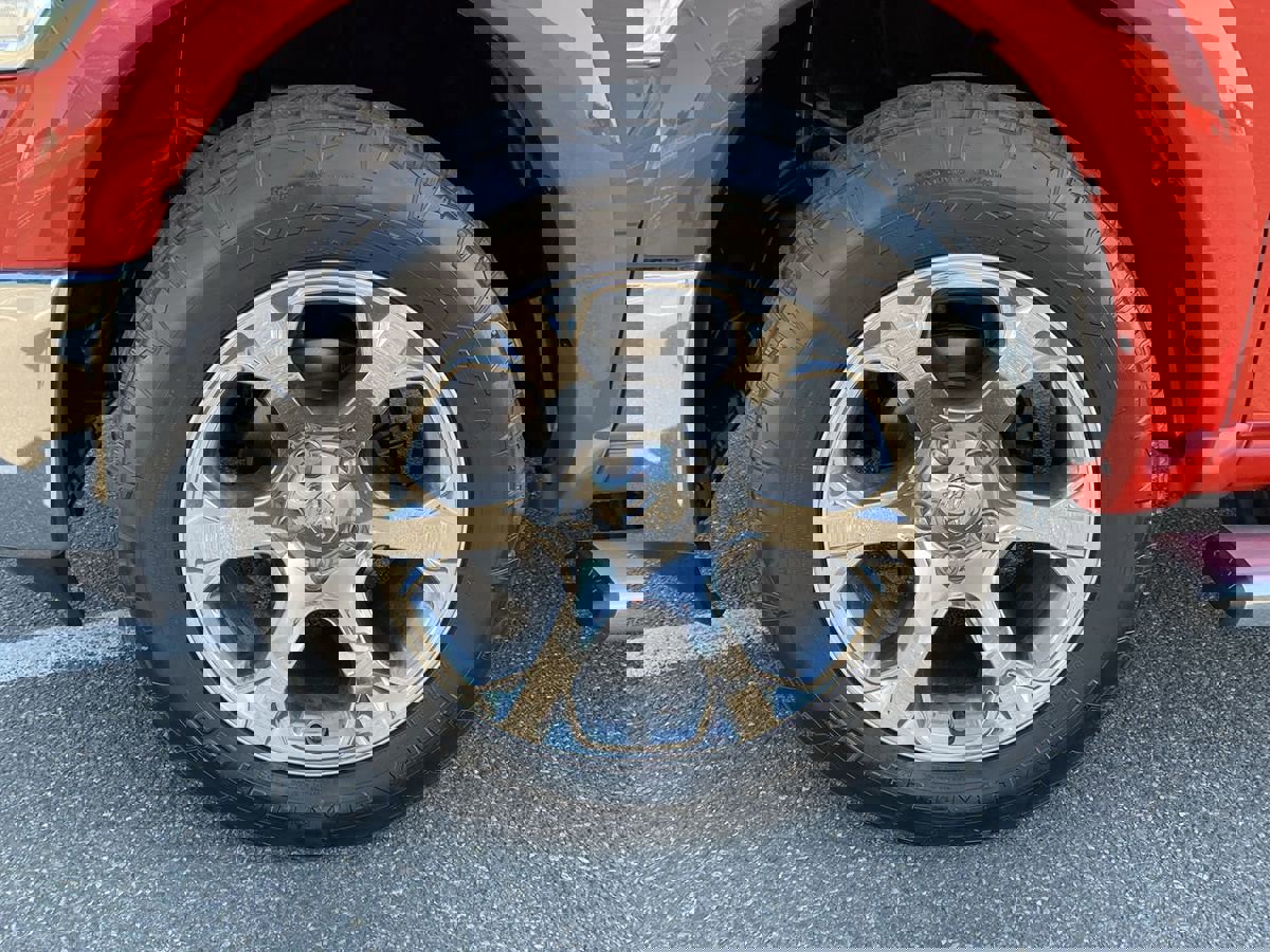 Used 2018 RAM 1500 Laramie w/ Convenience Group image 11