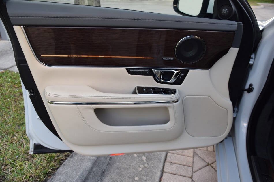 Used 2019 Jaguar XJ Collection image 73