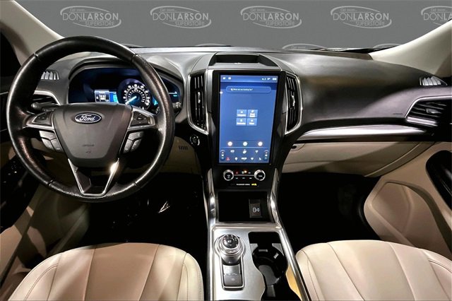Used 2022 Ford Edge Titanium image 19