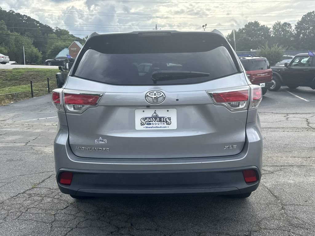 Used 2015 Toyota Highlander XLE FWD image 6