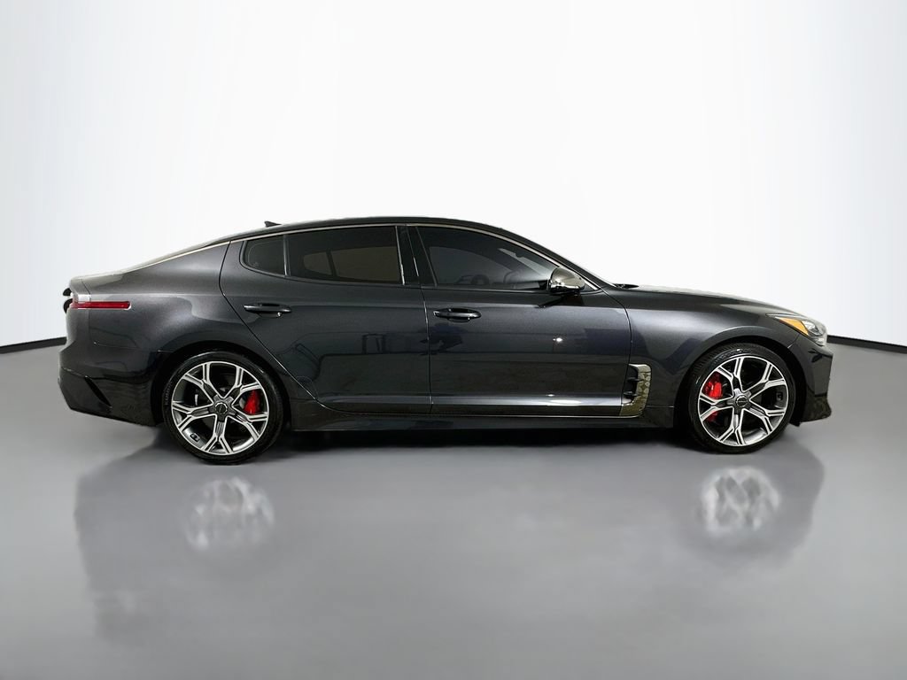 Used 2020 Kia Stinger GT1 RWD image 9