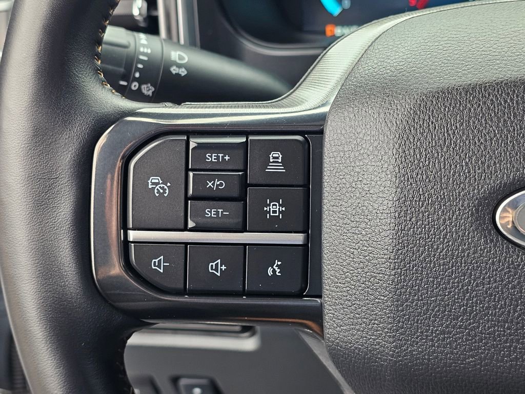 Used 2024 Ford F450 Platinum w/ FX4 Off-Road Package image 17