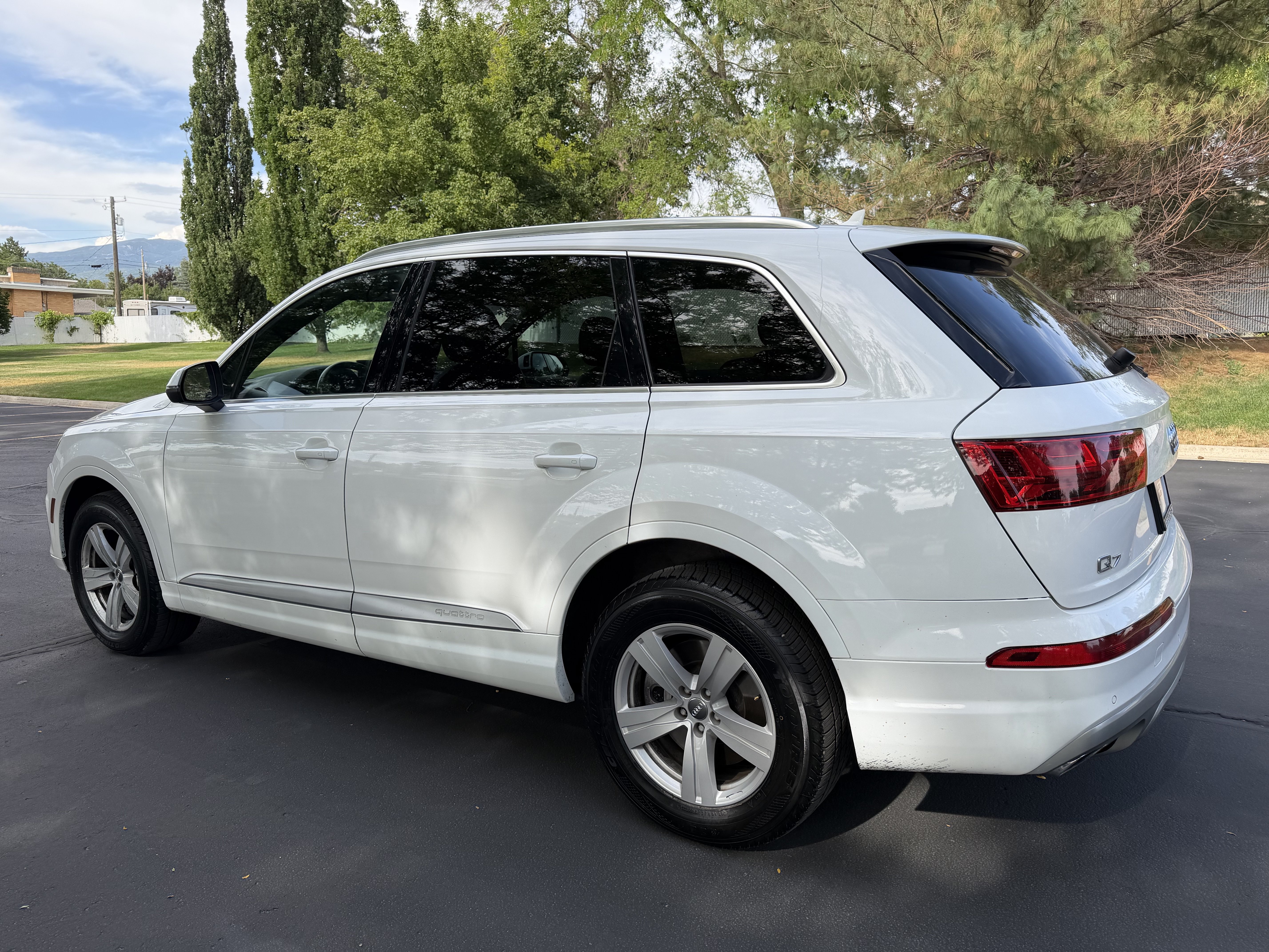 Used 2019 Audi Q7 2.0T Premium w/ Convenience Package AWD/4WD image 4