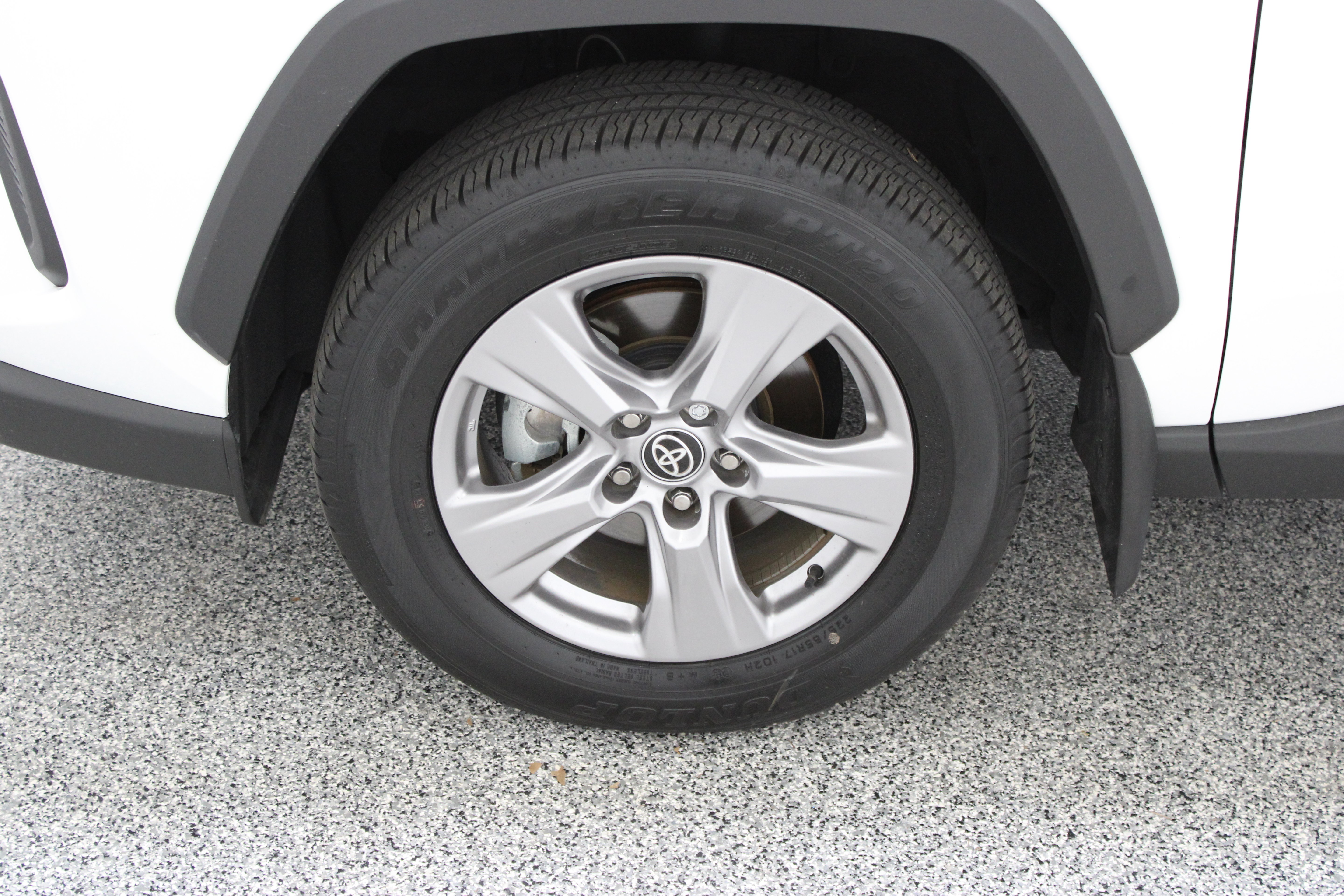 Used 2025 Toyota RAV4 XLE w/ Convenience Package FWD image 11