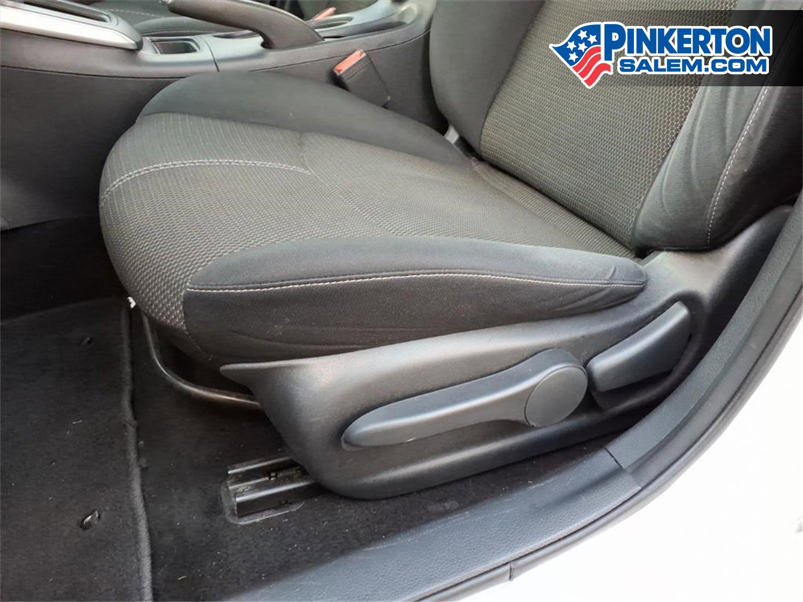 Used 2016 Nissan Sentra S image 14