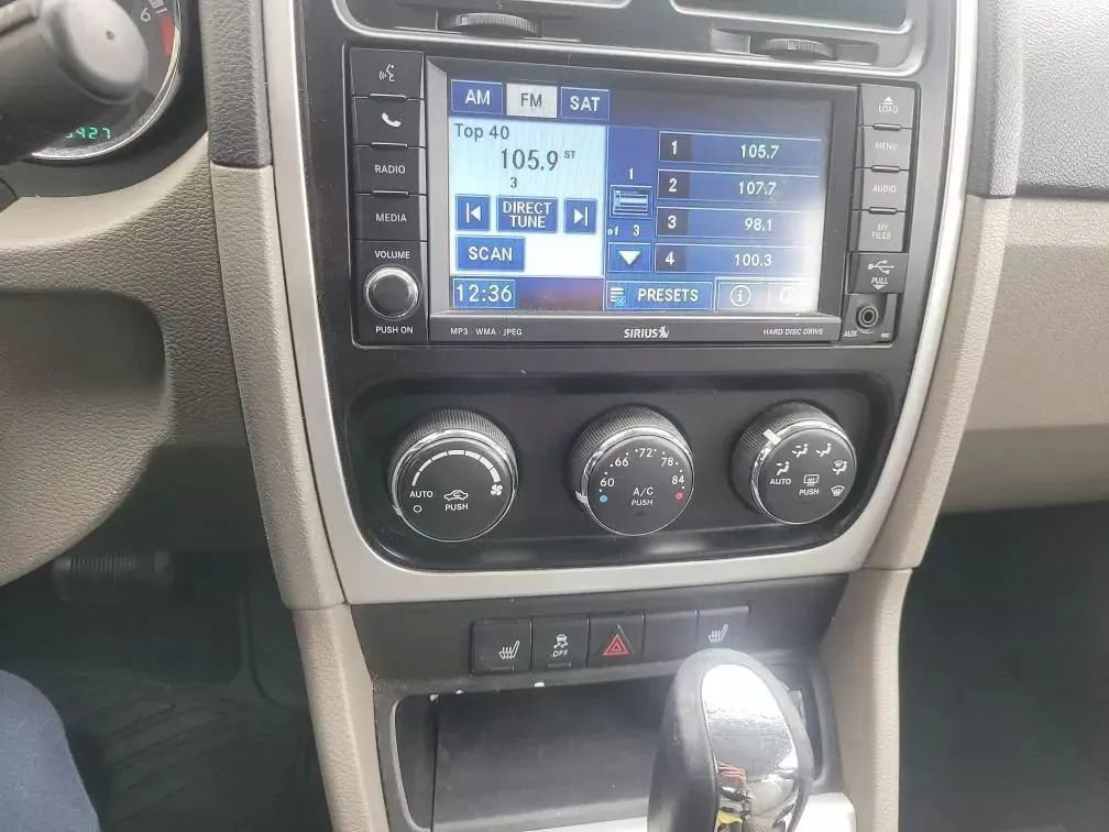 Used 2011 Dodge Caliber Uptown image 34