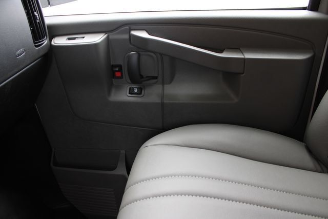 New 2026 GMC Savana 2500 w/ Driver Convenience Package RWD image 15