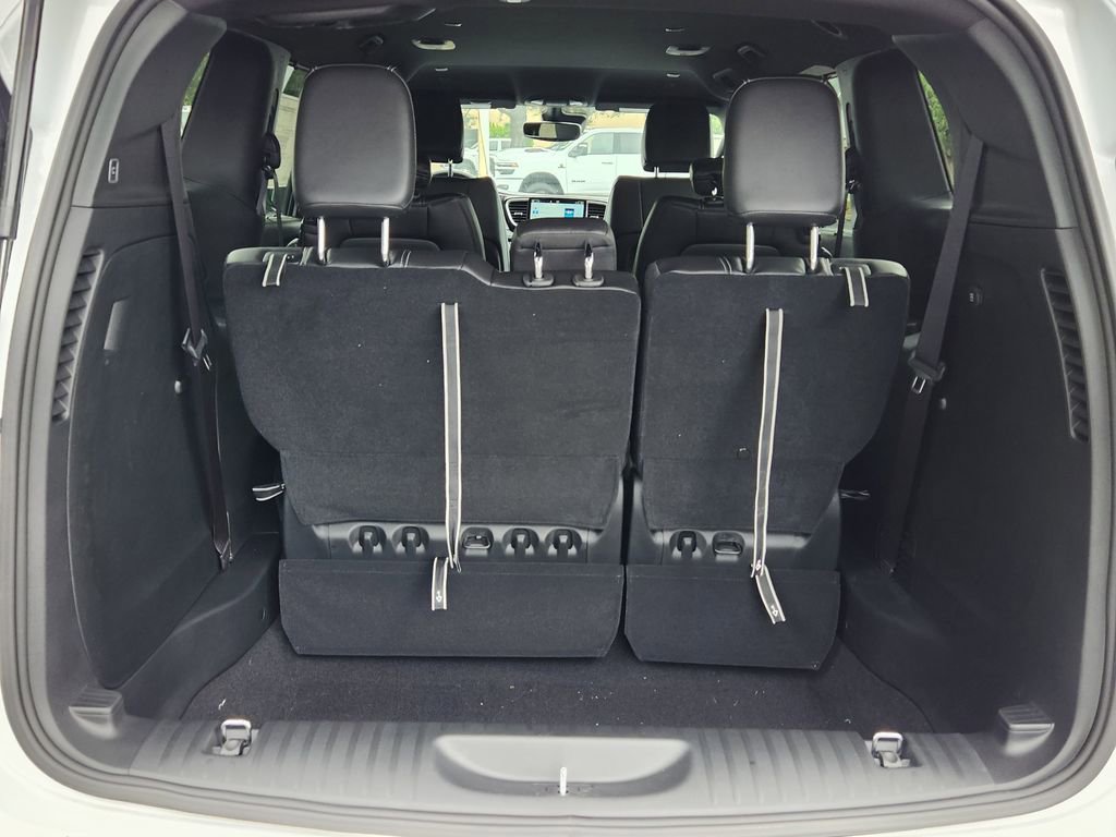New 2026 Chrysler Pacifica Select image 12