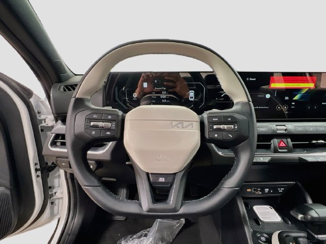Certified 2025 Kia K4 GT-Line FWD image 11