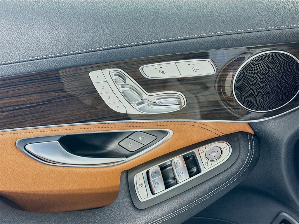 Used 2016 Mercedes-Benz GLC 300 4MATIC image 19