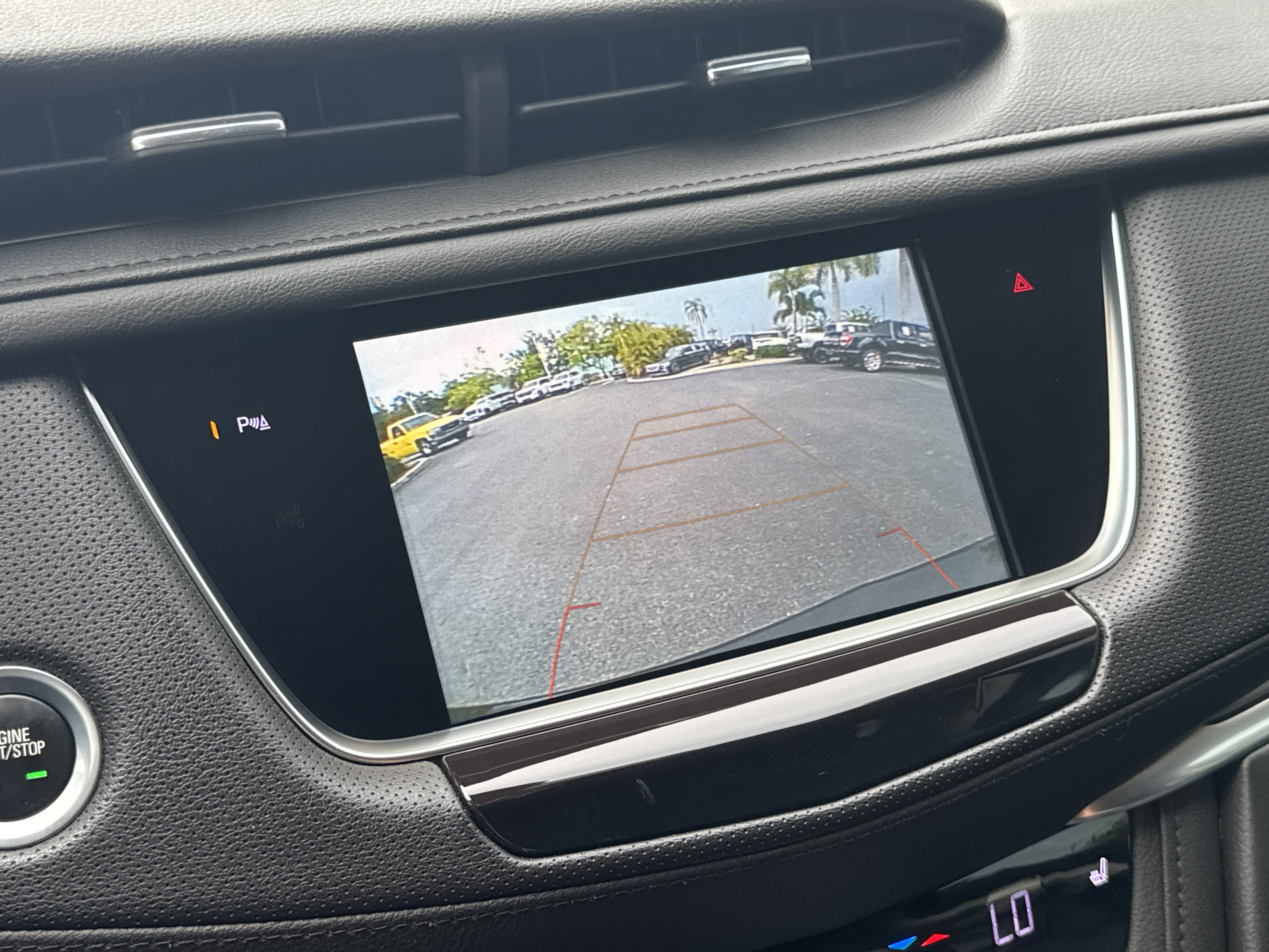 Used 2018 Cadillac XT5 Luxury w/ Driver Awareness Package FWD image 28