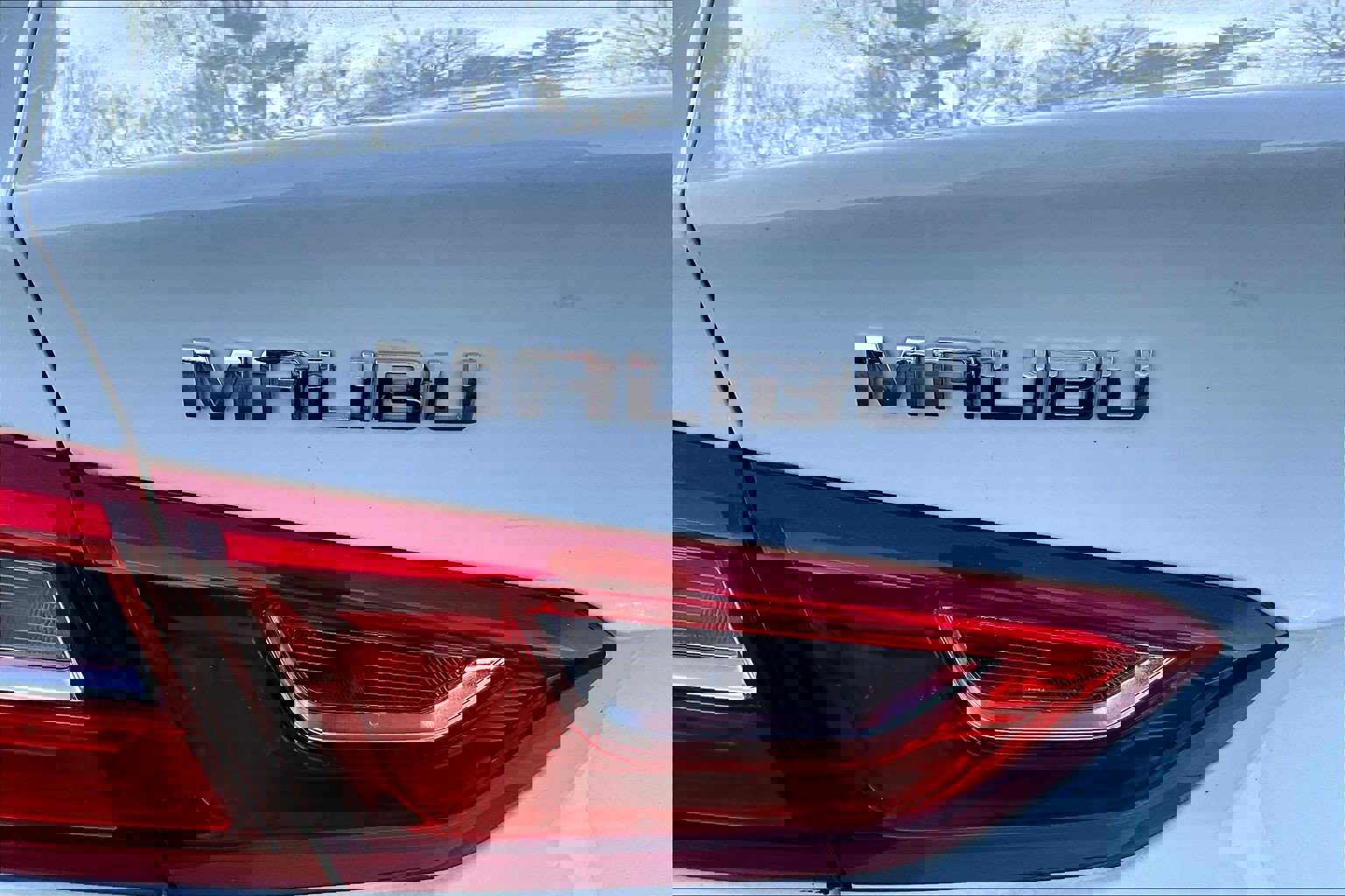 Used 2018 Chevrolet Malibu LS image 15