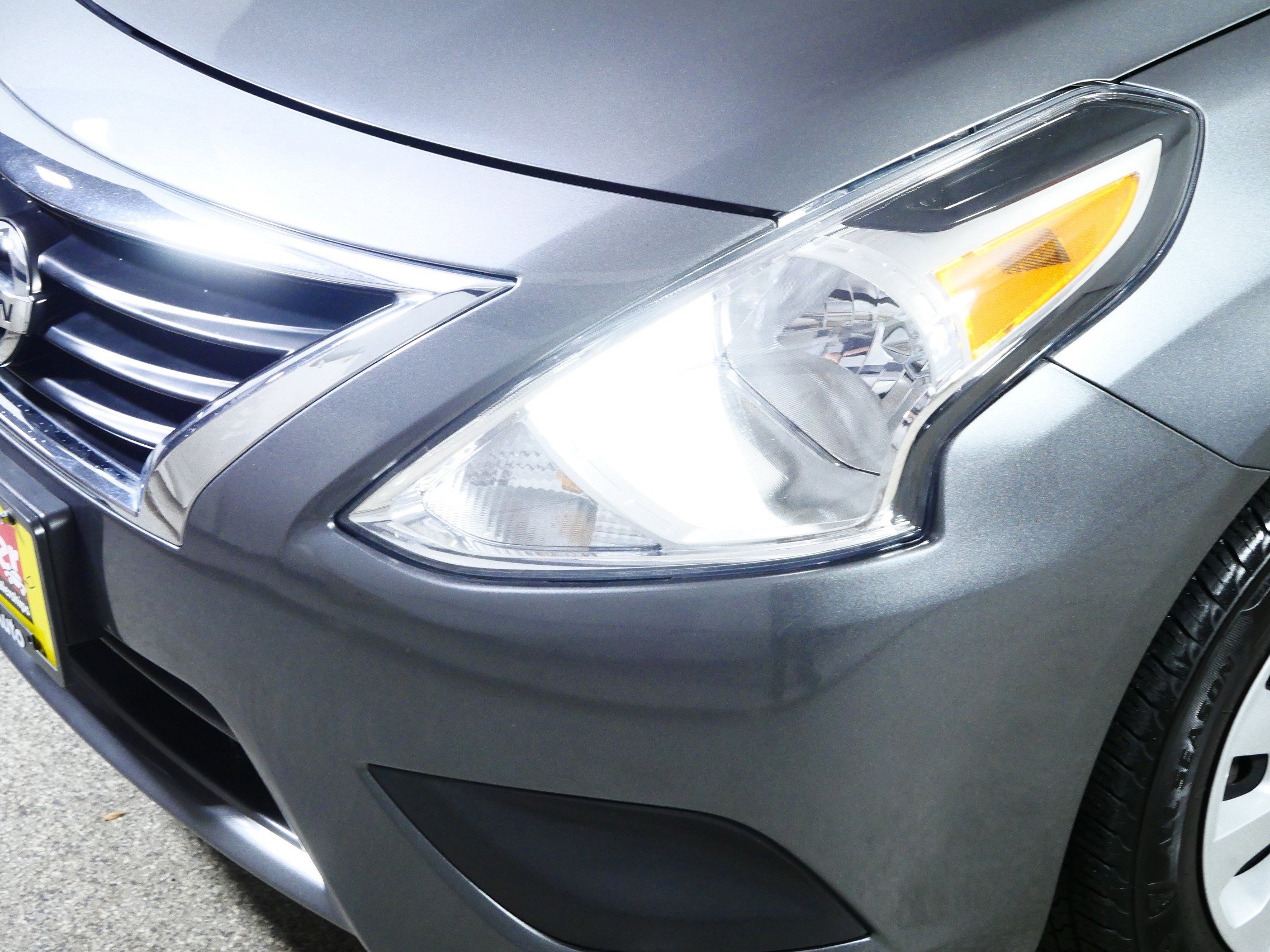 Used 2019 Nissan Versa SV image 16