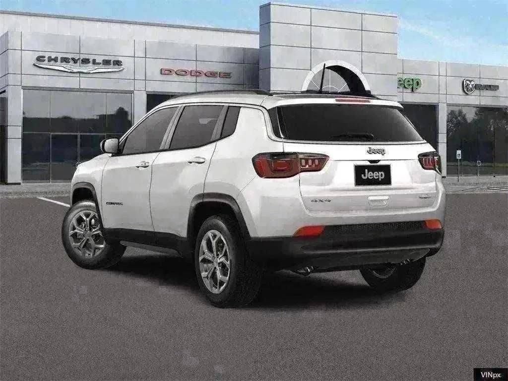 New 2024 Jeep Compass Latitude AWD/4WD image 5