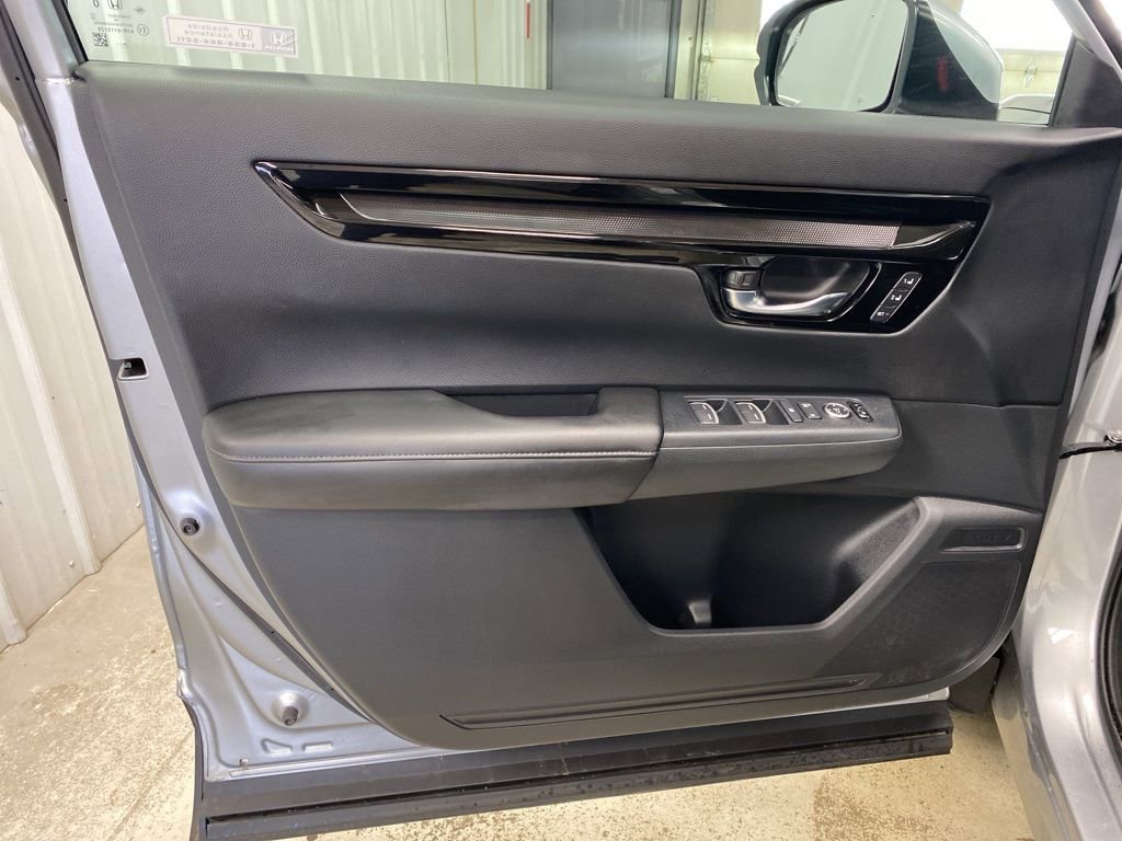 Used 2025 Honda CR-V EX-L image 27
