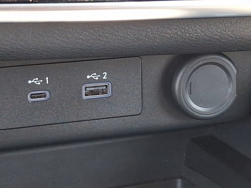 Certified 2023 Nissan Rogue SV AWD/4WD image 25