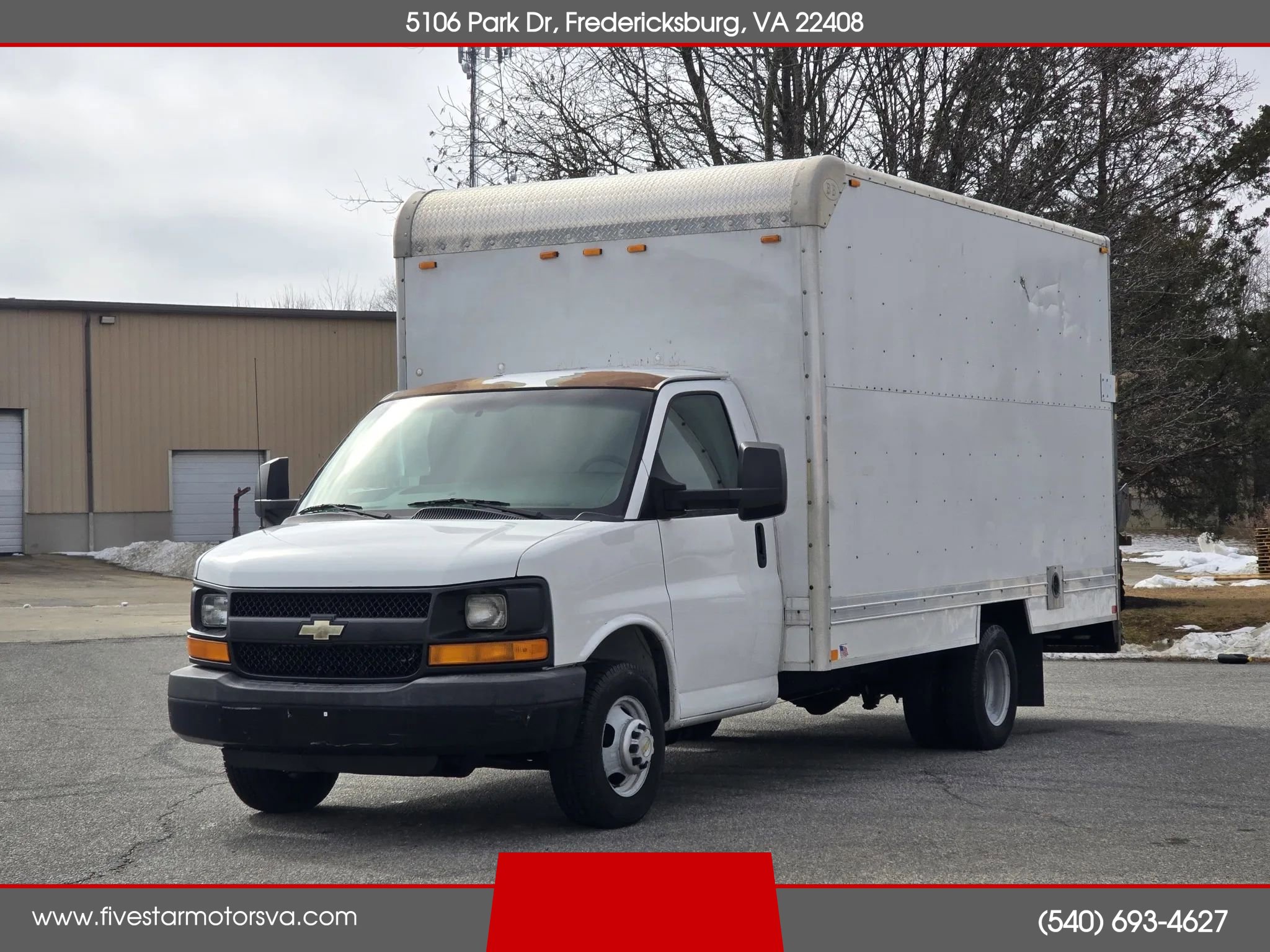 Used 2013 Chevrolet Express 3500 Extended image 1