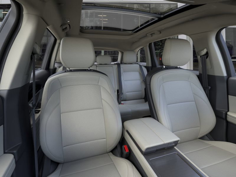 New 2026 Lincoln Nautilus Premier w/ Equipment Group 102A AWD/4WD image 10