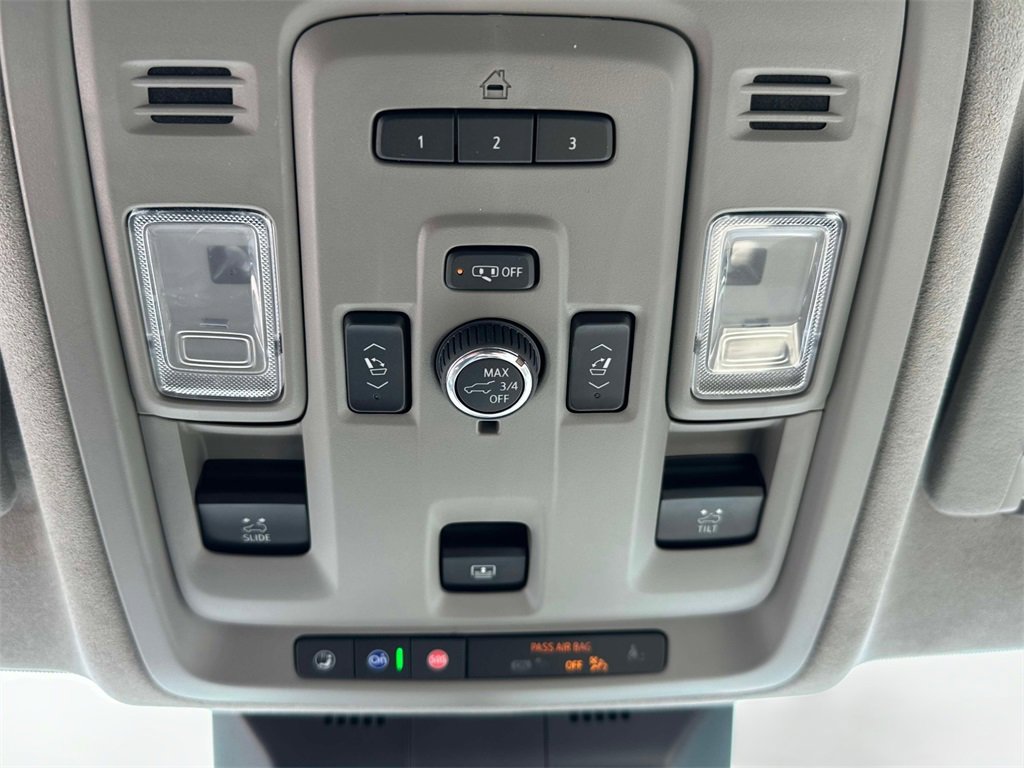 Certified 2024 Cadillac Escalade ESV Sport Platinum w/ LPO, ONYX Package image 30