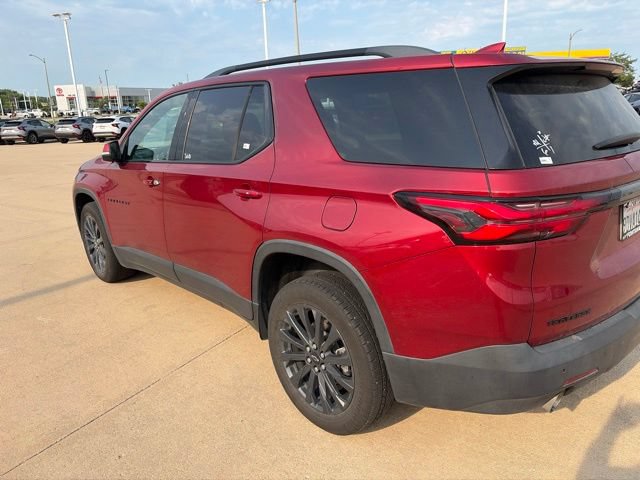 Used 2023 Chevrolet Traverse RS w/ LPO, Floor Liner Package FWD image 4