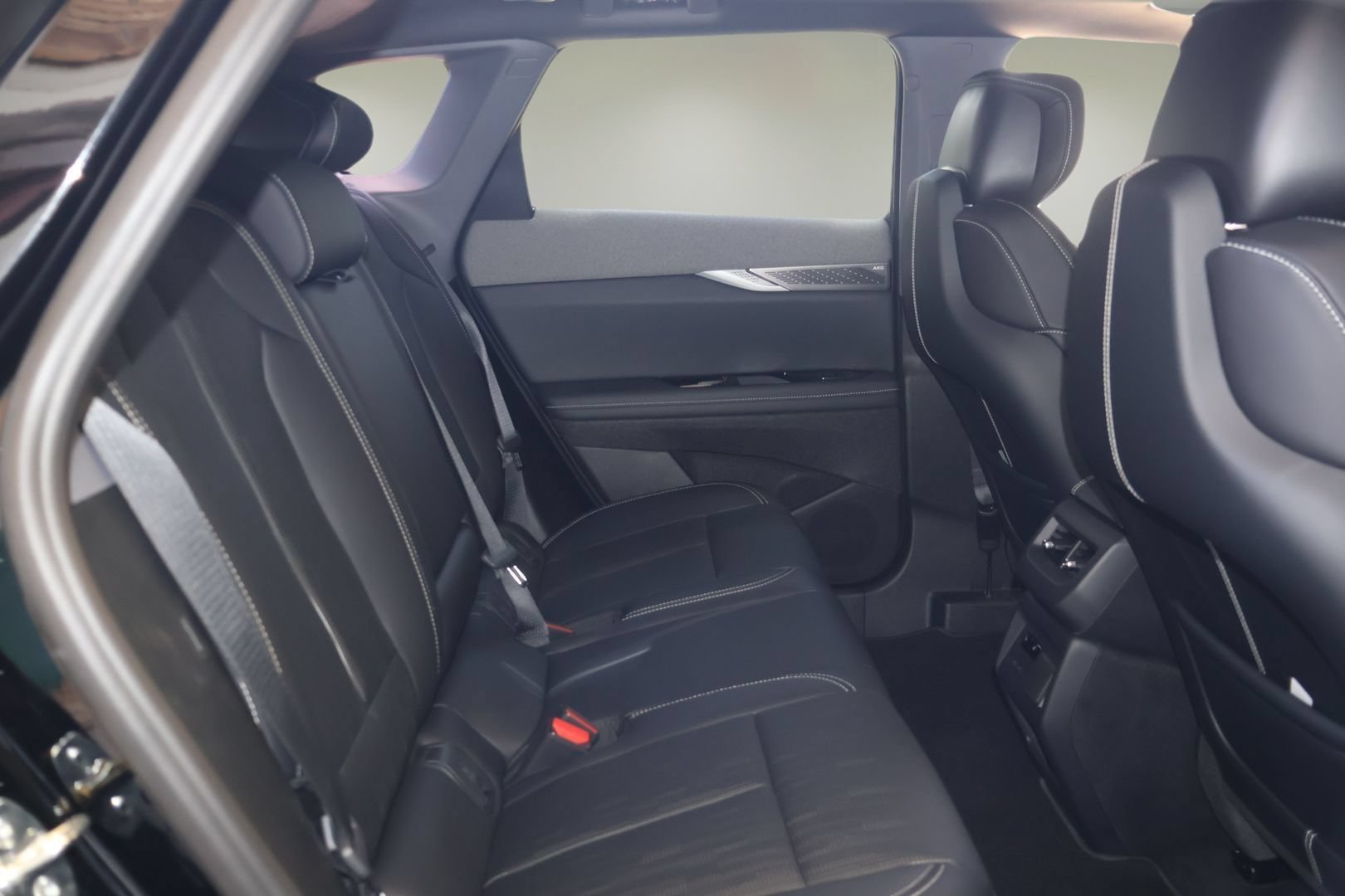 New 2026 Cadillac Optiq Luxury 2 RWD image 17