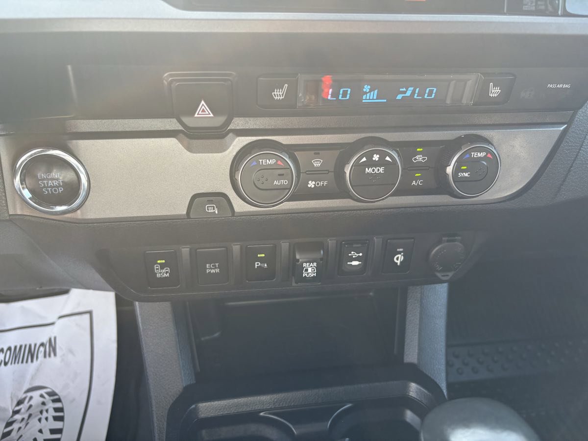 Used 2019 Toyota Tacoma TRD Sport image 29