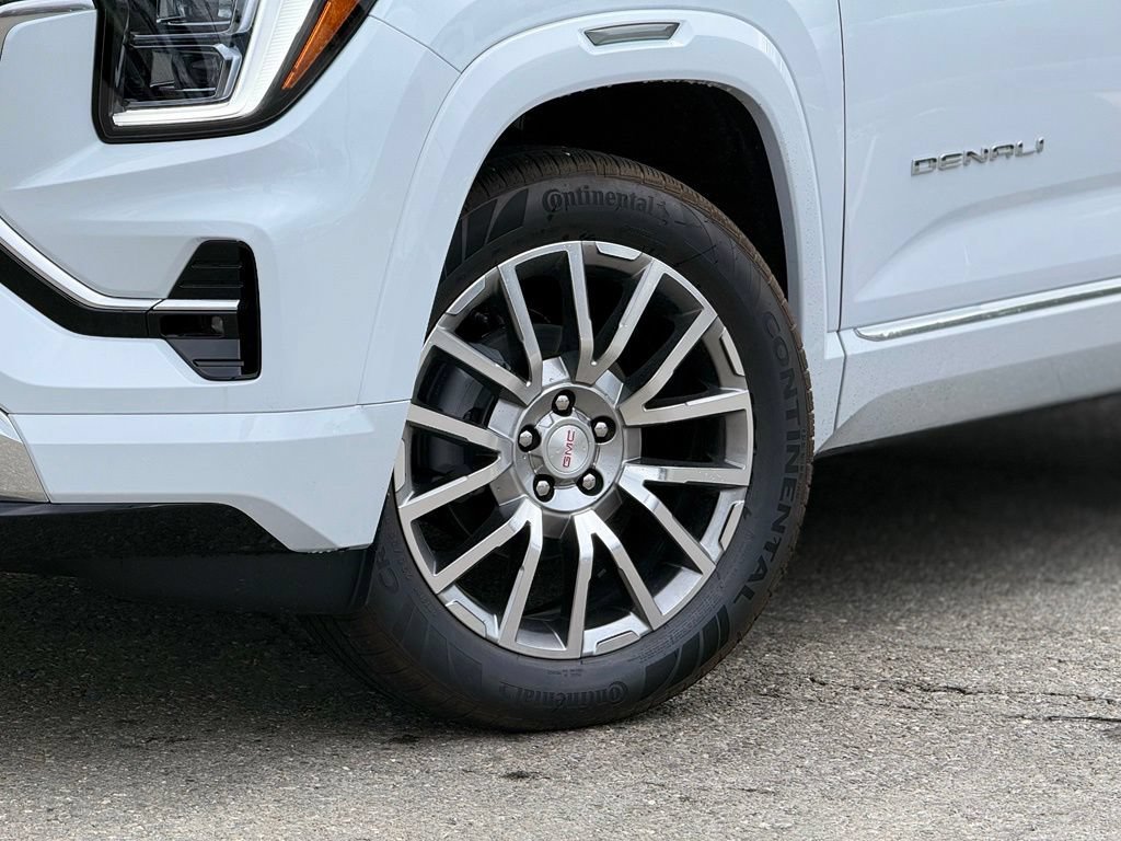New 2027 GMC Terrain Denali w/ LPO, Floor Liner Package AWD/4WD image 2