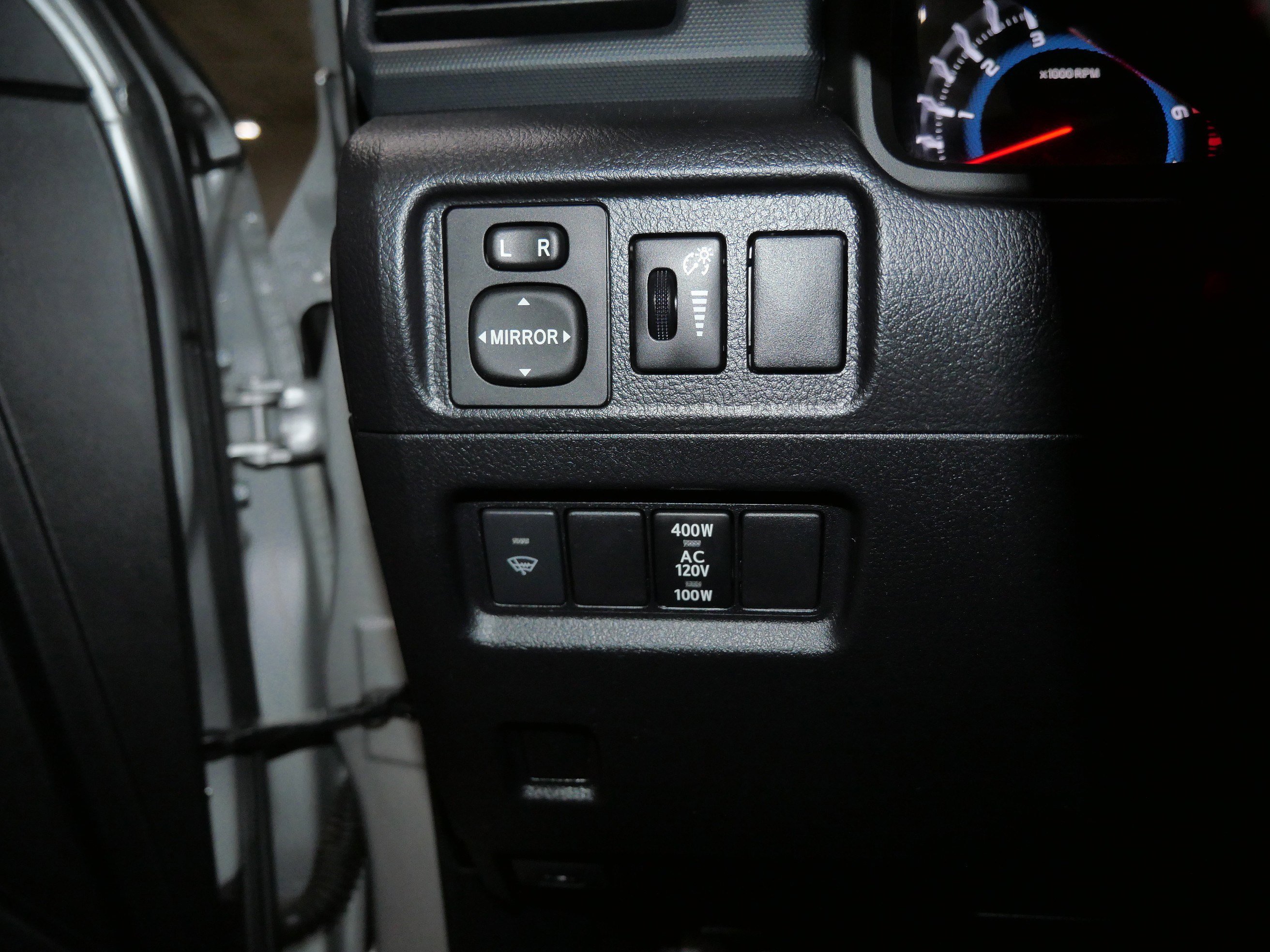 Used 2018 Toyota 4Runner SR5 Premium image 27