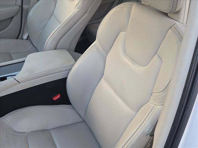 Used 2018 Volvo V90 T6 Cross Country w/ Convenience Package AWD/4WD image 13