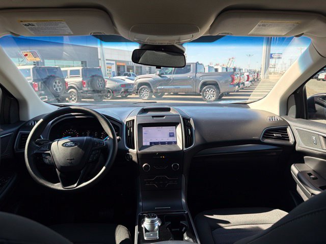 Certified 2020 Ford Edge SE FWD image 9