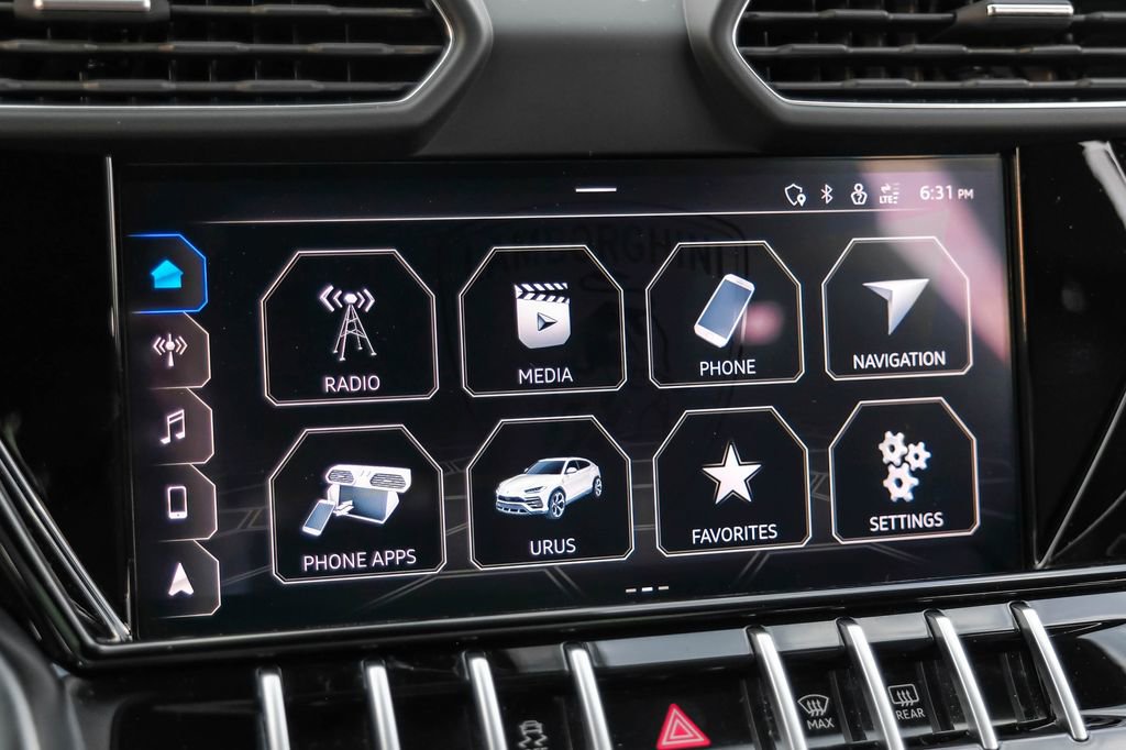 Used 2022 Lamborghini Urus image 36