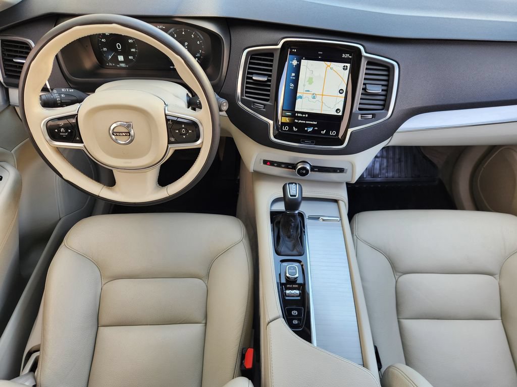 Used 2016 Volvo XC90 T6 Momentum AWD/4WD image 25