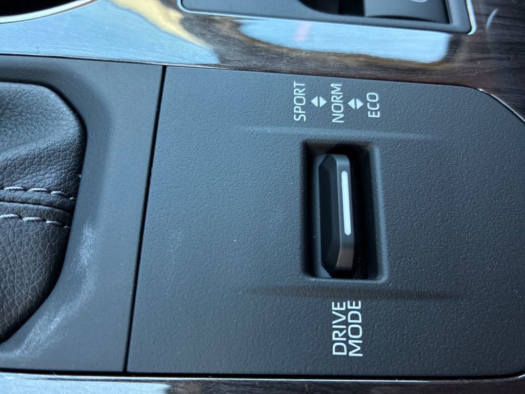 New 2026 Toyota Highlander Platinum image 38