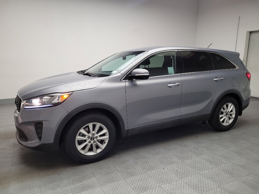 Used 2020 Kia Sorento LX FWD image 2