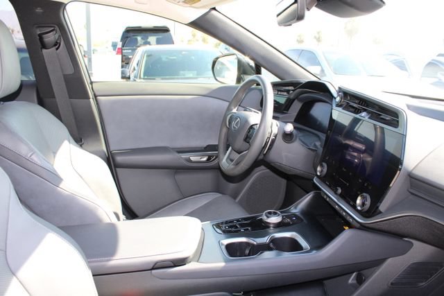 Certified 2023 Lexus RZ 450e Premium w/ Technology Package AWD/4WD image 5
