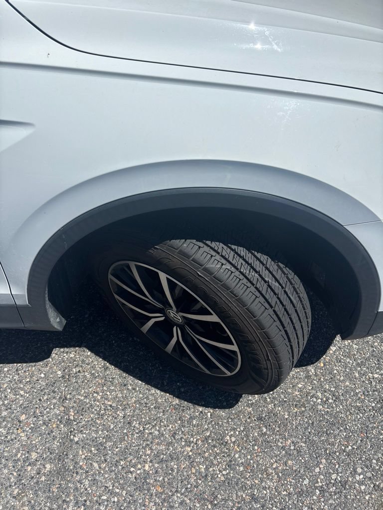 Used 2021 Volkswagen Tiguan S FWD image 12