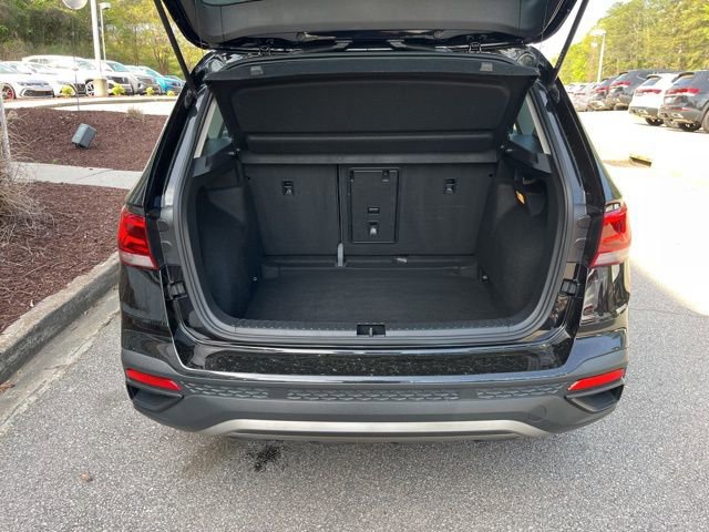 Used 2023 Volkswagen Taos S image 33