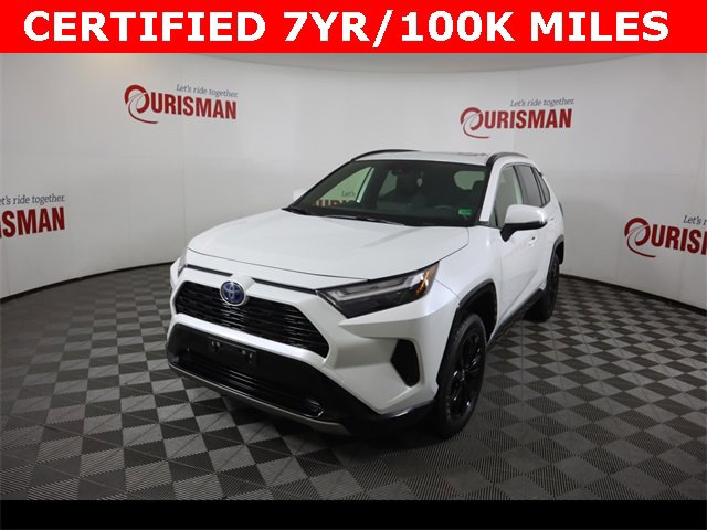 Used 2024 Toyota RAV4 SE image 2