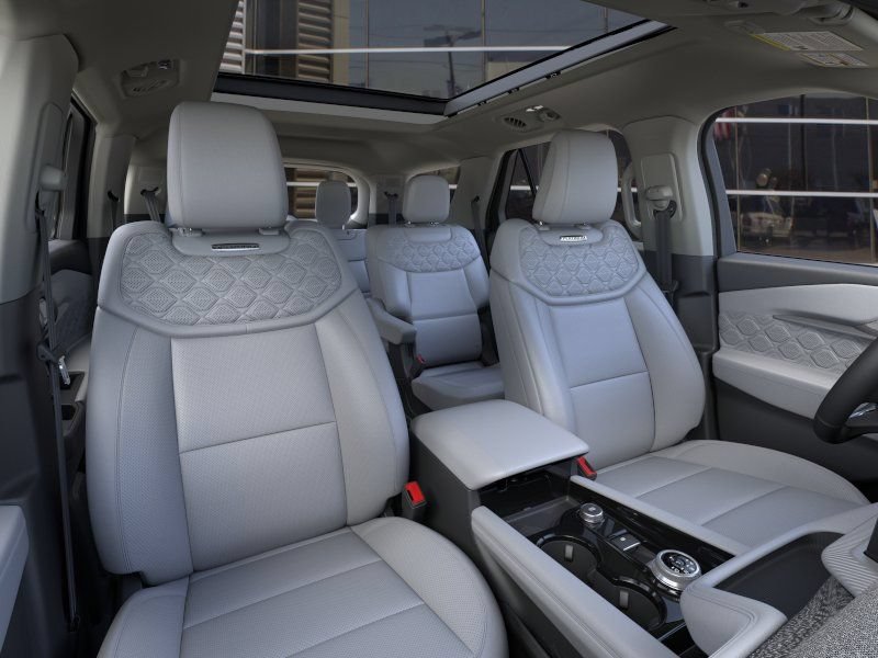 New 2026 Ford Explorer Platinum w/ LUX Leather Package AWD/4WD image 10