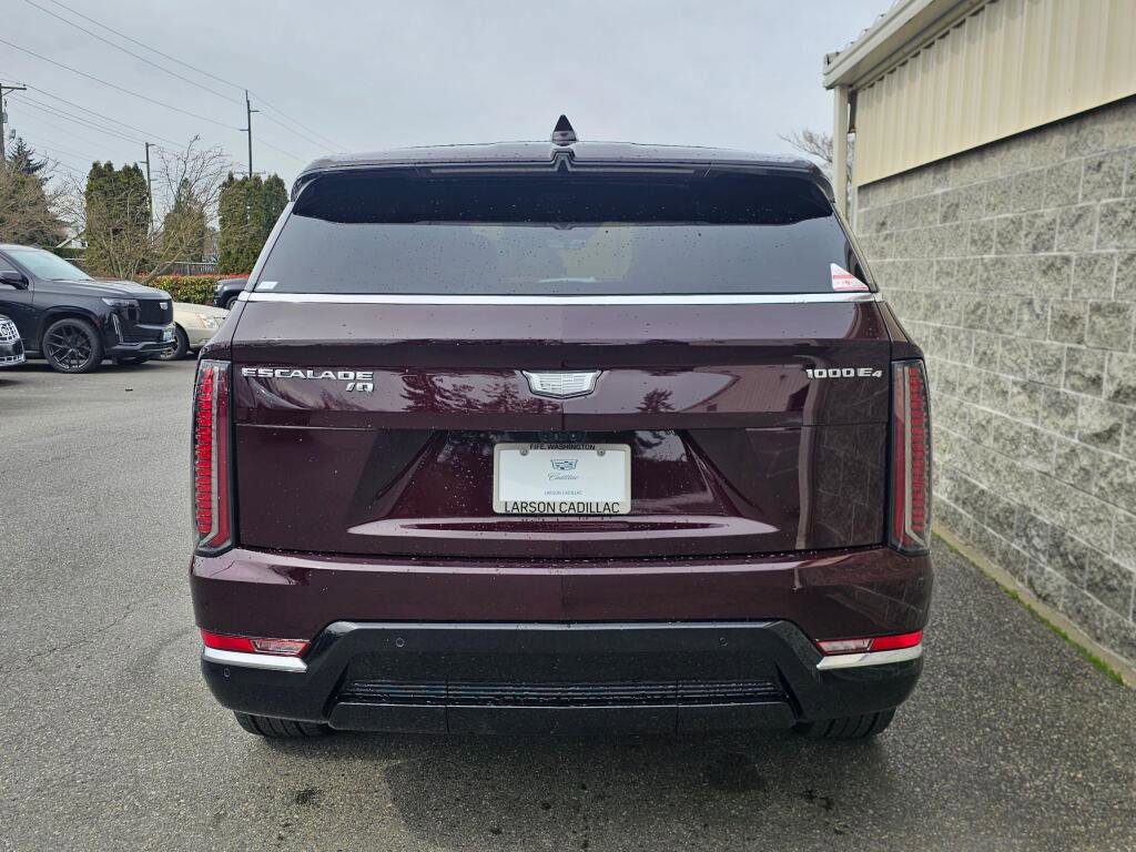 Used 2025 Cadillac Escalade IQ Luxury 2 image 5