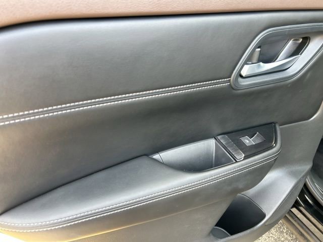 Used 2023 Nissan Rogue SL AWD/4WD image 18