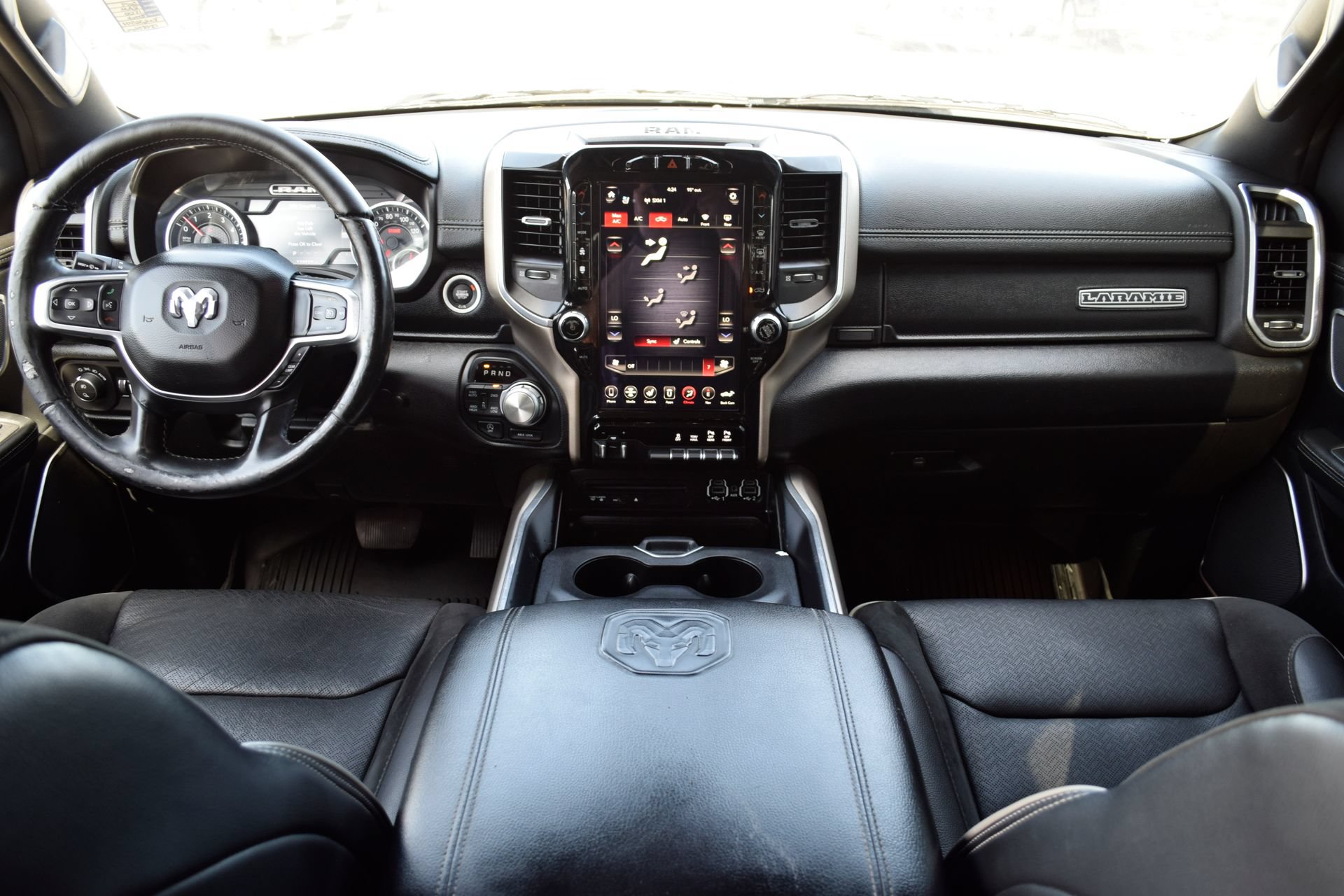 Used 2019 RAM 1500 Laramie AWD/4WD image 5