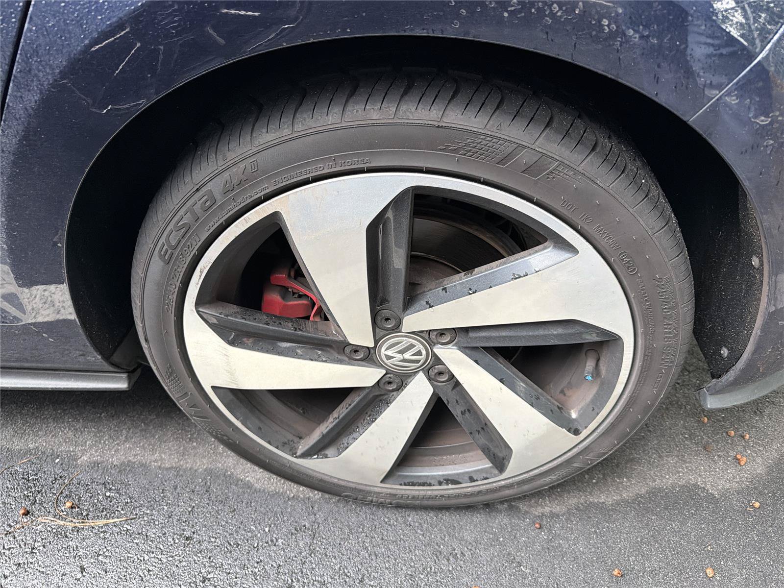 Used 2018 Volkswagen GTI SE FWD image 11