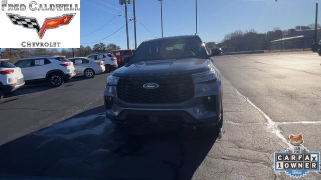 Used 2025 Ford Explorer ST-Line w/ ST-Line Street Pack AWD/4WD image 3