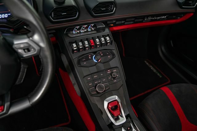 Used 2016 Lamborghini Huracan LP 610-4 AWD/4WD image 18