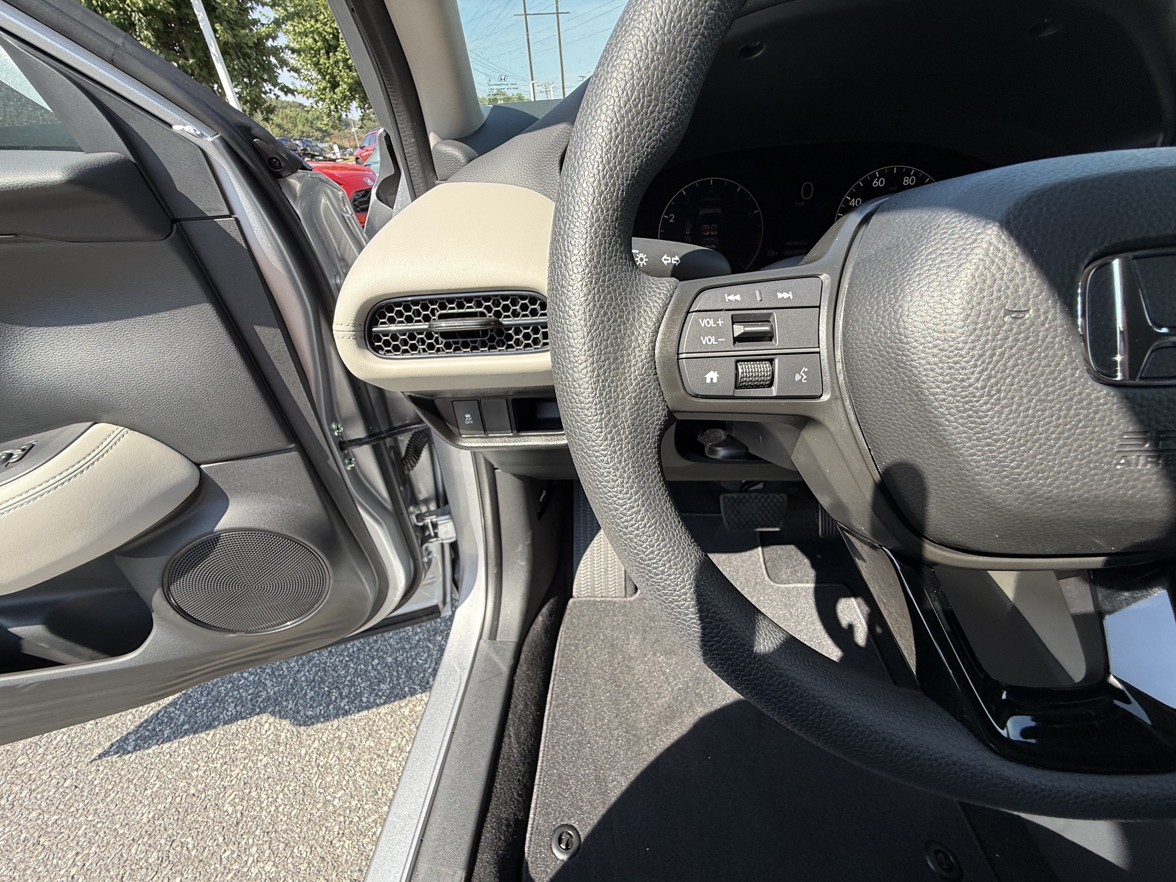 New 2027 Honda HR-V LX image 24