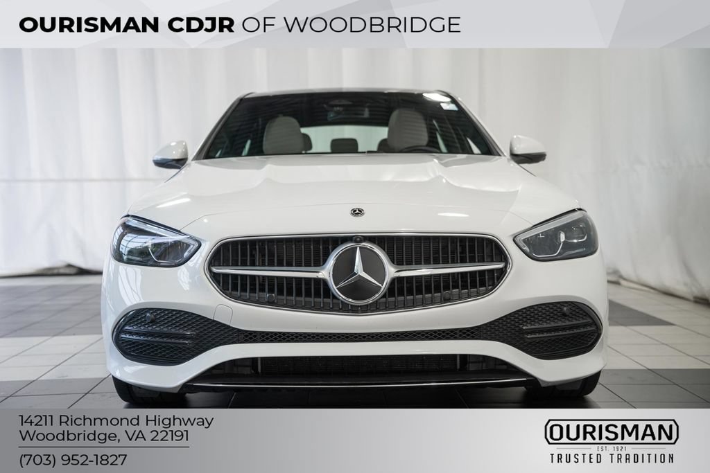 Used 2025 Mercedes-Benz C 300 4MATIC Sedan image 2